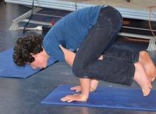 yoga jeunes - bakāsana