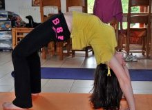 yoga jeunes - ūrdhva dhanurāsana 